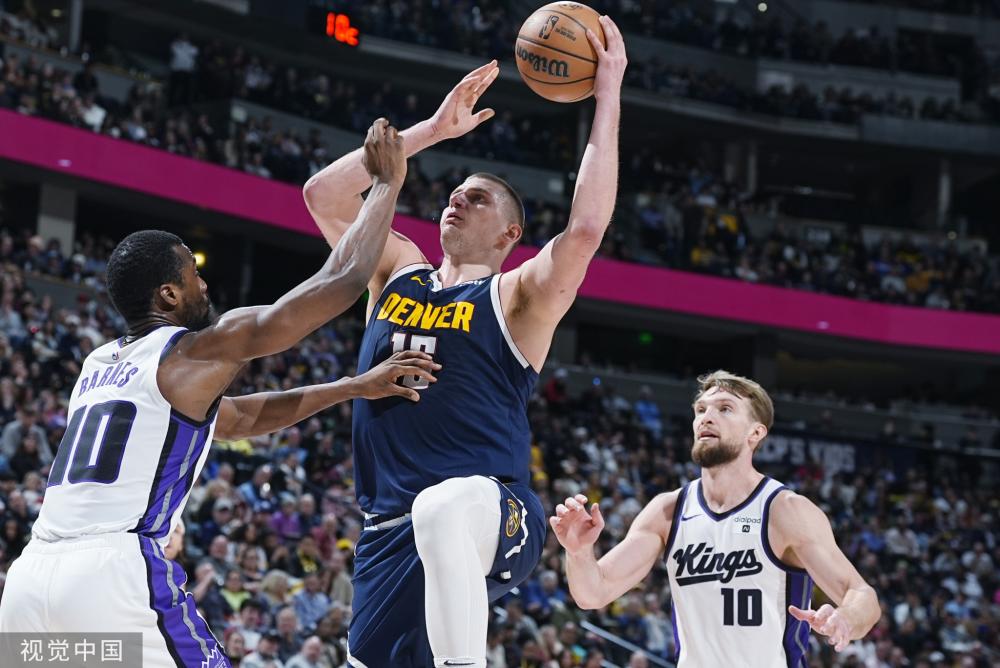 张建章本人 张建章本人