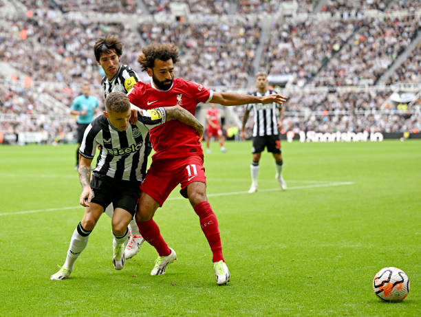 尽管面对的 尽管面对的